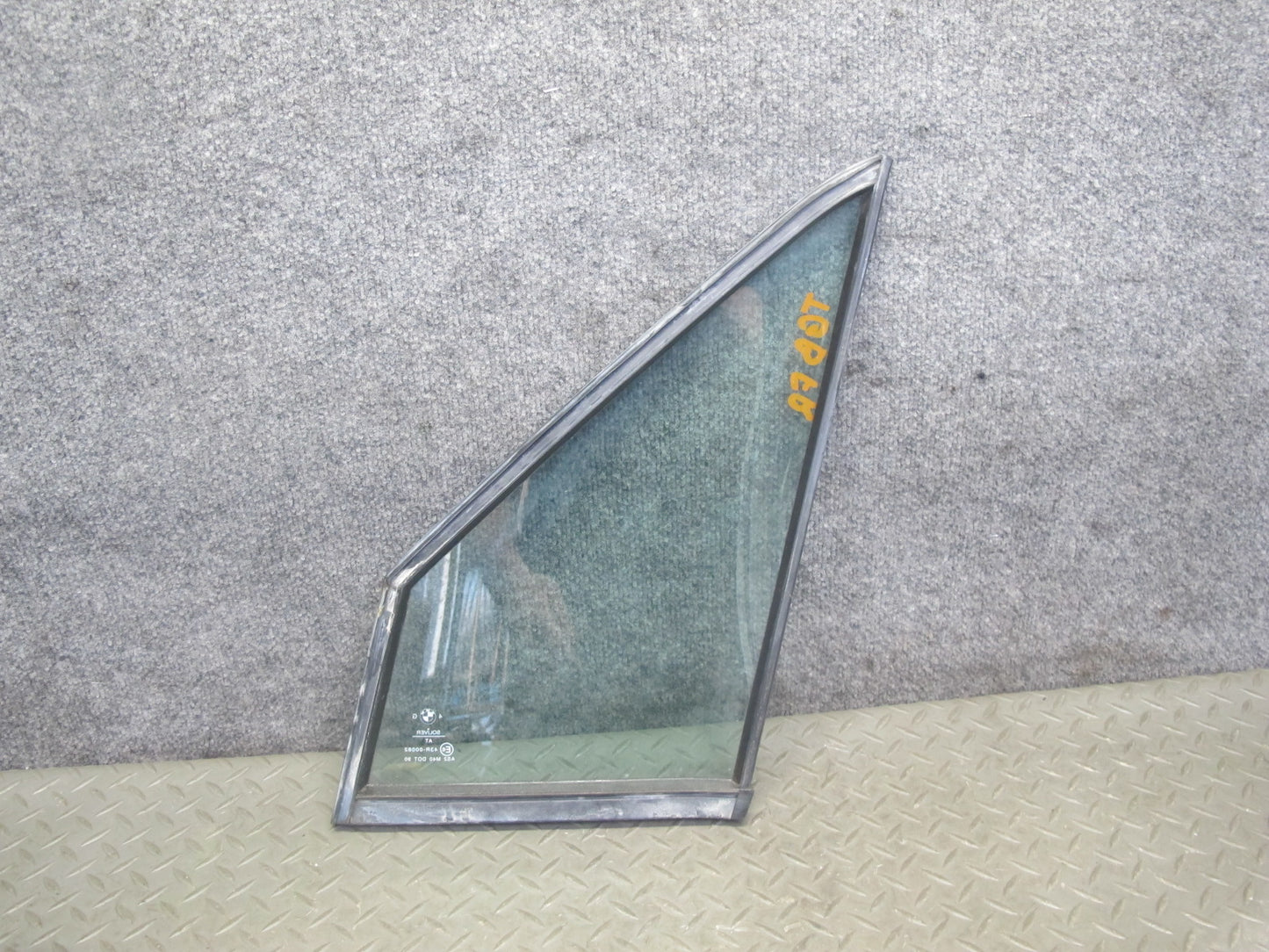 87-91 BMW E30 3-SERIES Convertible Right Door Fixed Corner Glass Window OEM