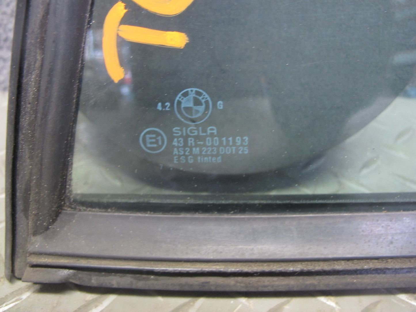 87-91 BMW E30 3-SERIES Convertible Left Door Fixed Corner Glass Window OEM