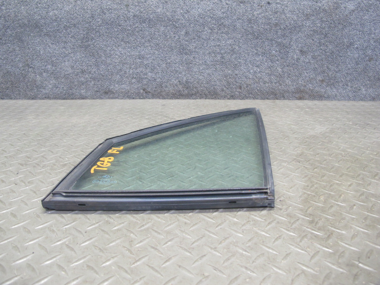 87-91 BMW E30 3-SERIES Convertible Left Door Fixed Corner Glass Window OEM