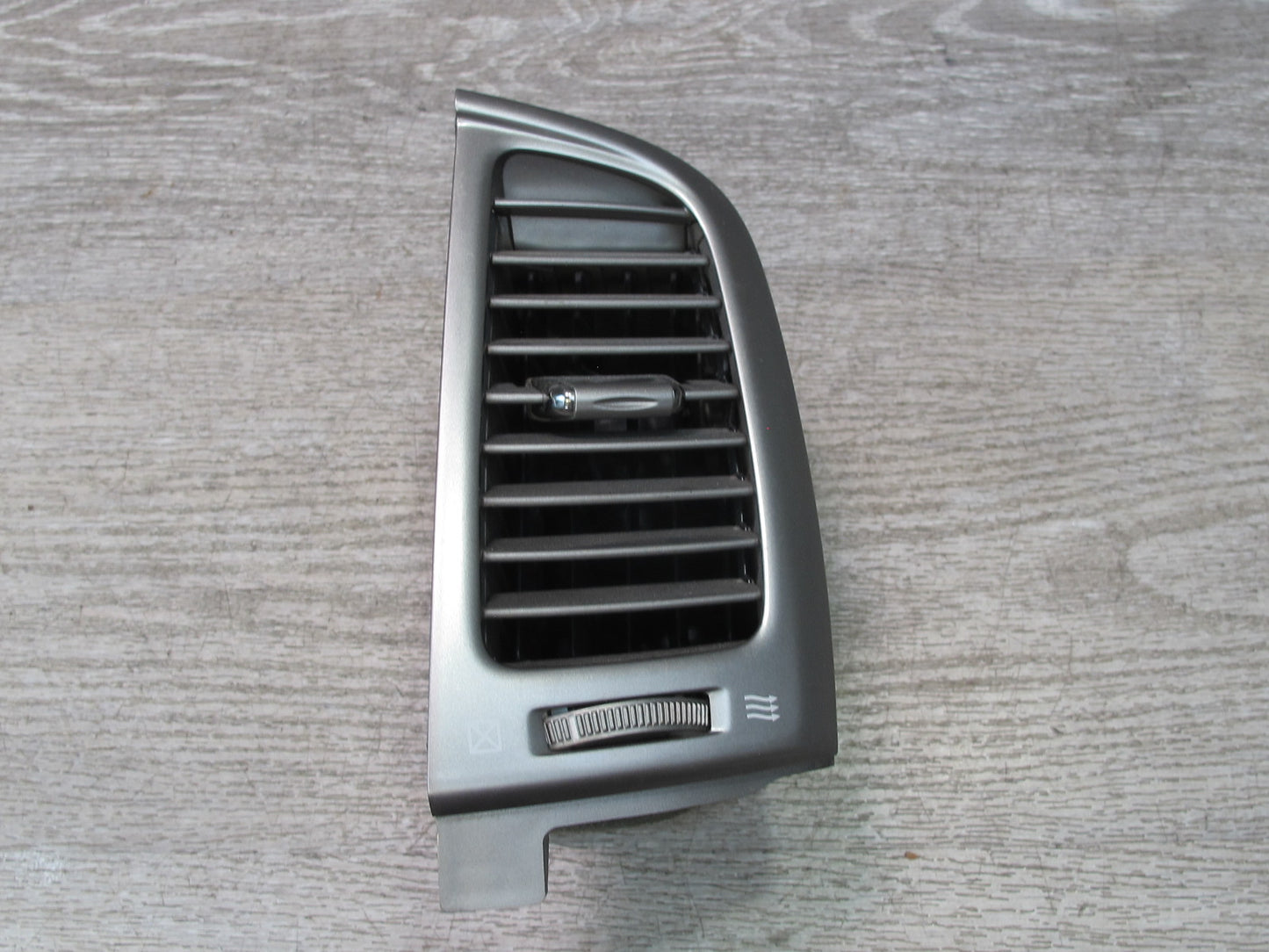 2003-2007 Lexus LX470 Dash Center Left & Right A/C Heater Air Vent Grille Set