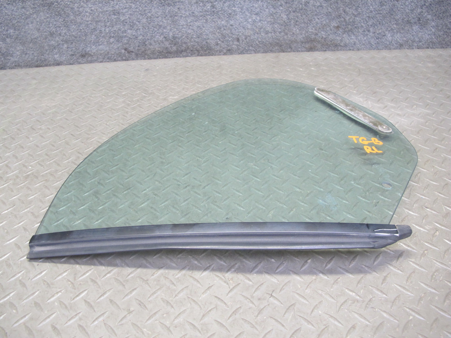 87-91 BMW E30 3-SERIES Convertible Rear Left Quarter Glass Window OEM