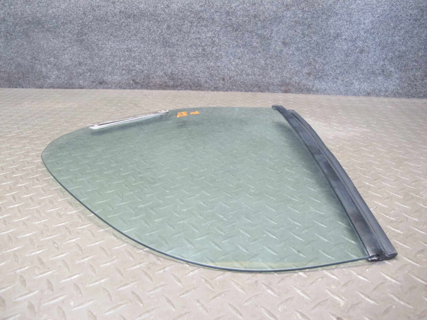 87-91 BMW E30 3-SERIES Convertible Rear Left Quarter Glass Window OEM