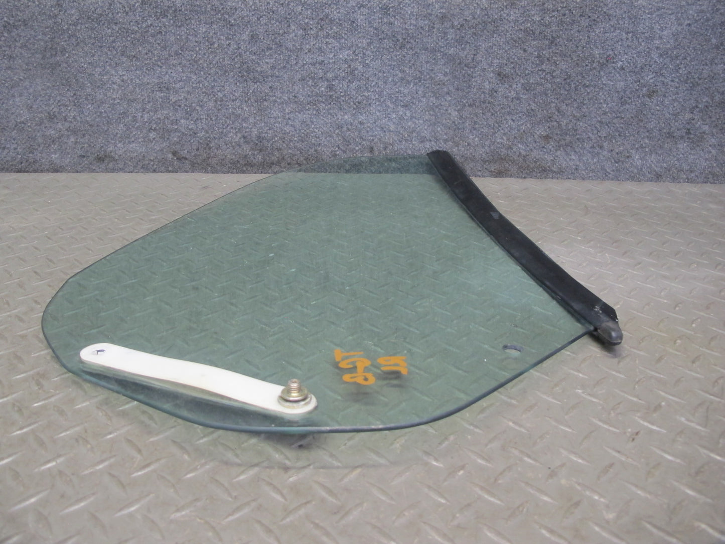87-91 BMW E30 3-SERIES Convertible Rear Left Quarter Glass Window OEM