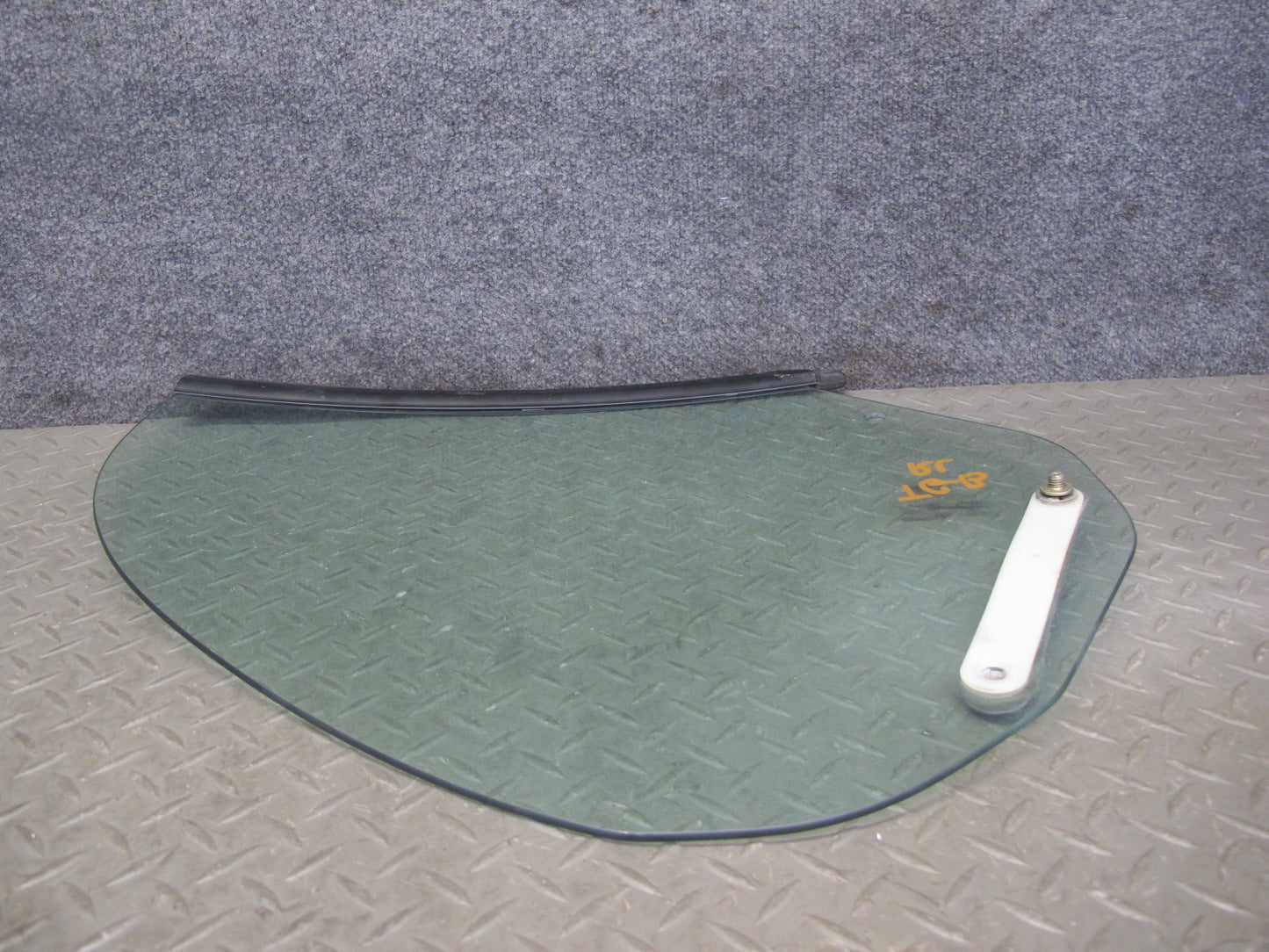 87-91 BMW E30 3-SERIES Convertible Rear Left Quarter Glass Window OEM