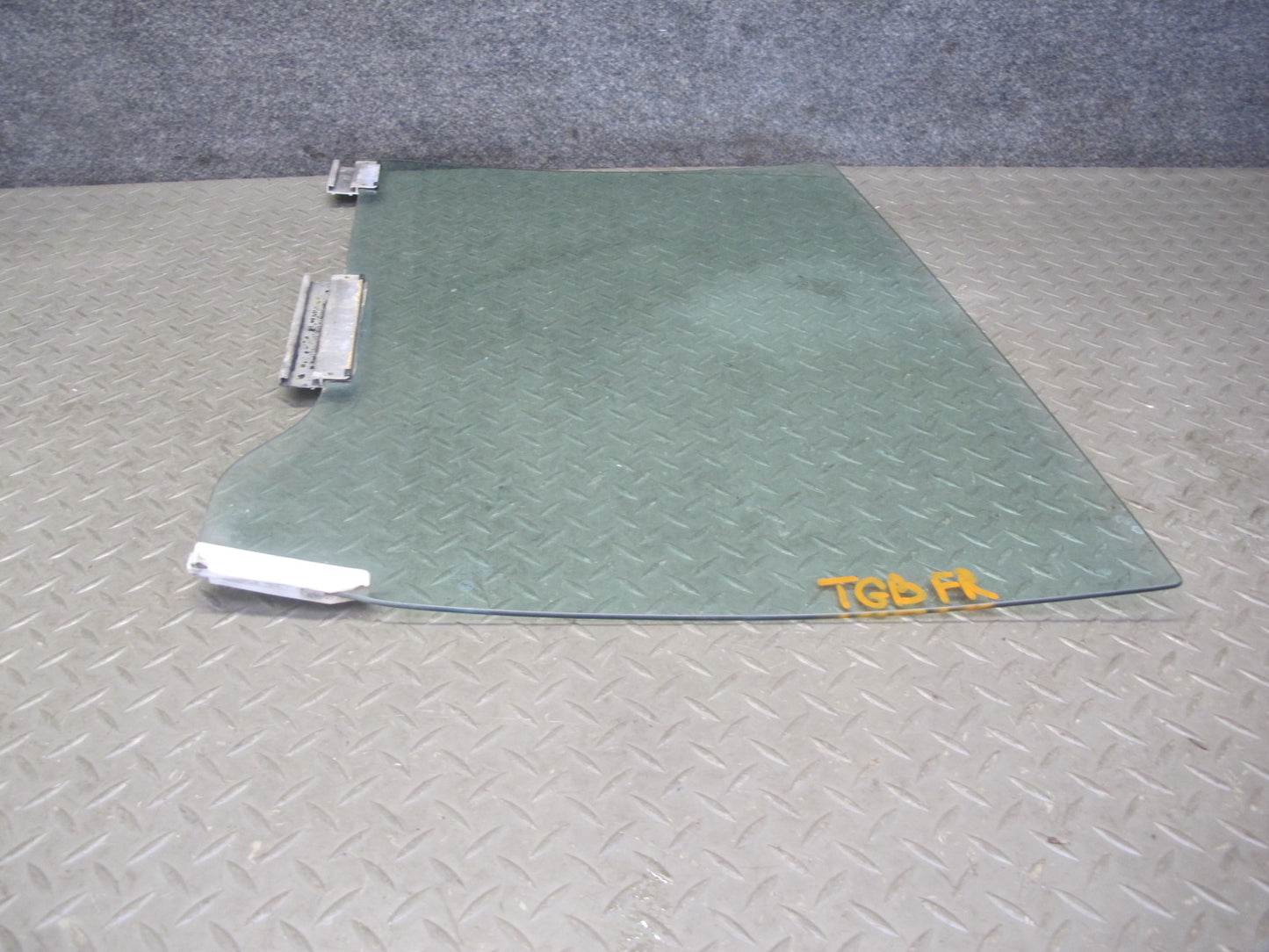 87-91 BMW E30 3-SERIES Convertible Front Right Passenger Door Glass Window OEM