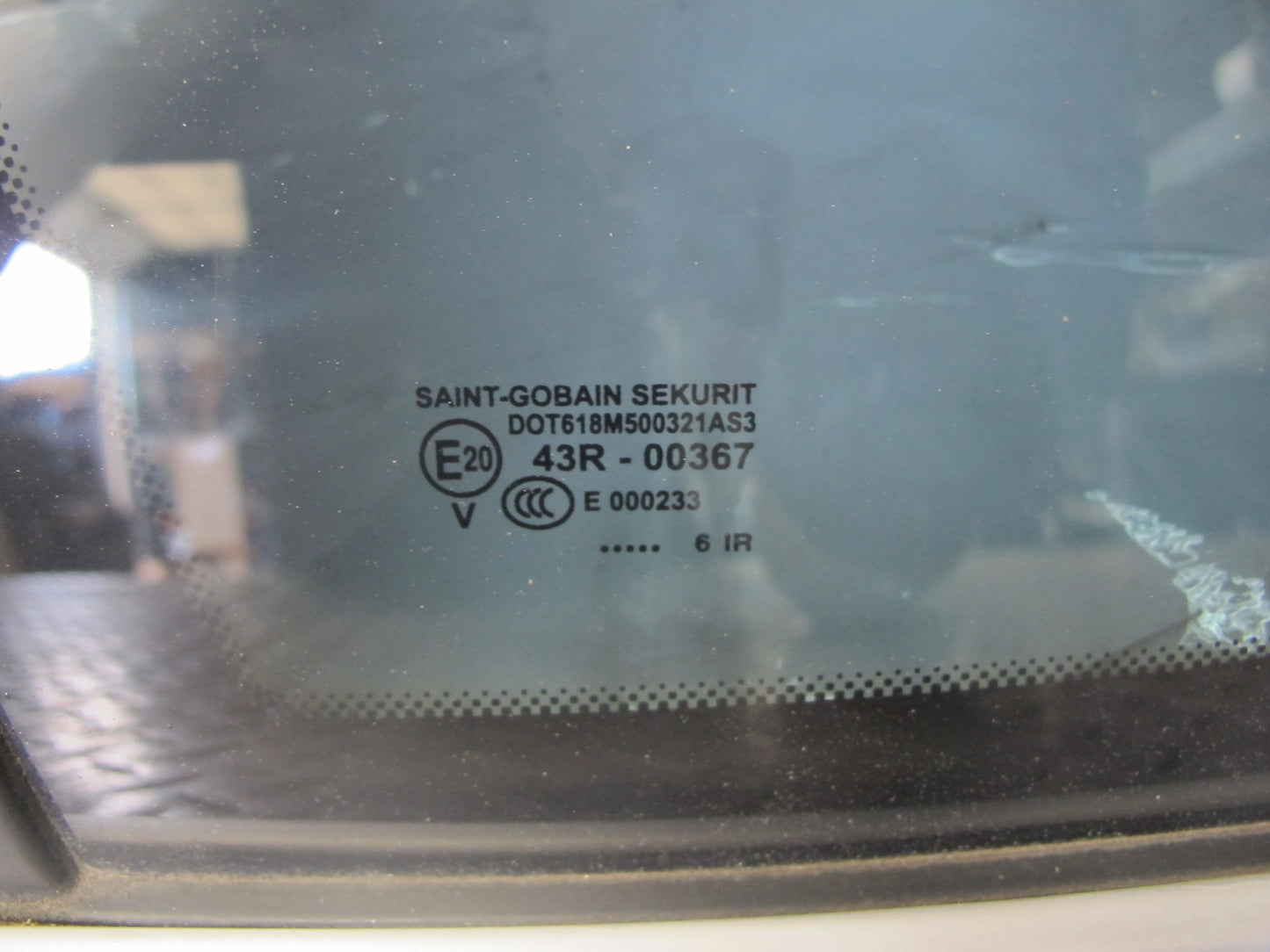 2003-2010 Porsche Cayenne 955 Rear Left Quarter Glass Window 7L5845297