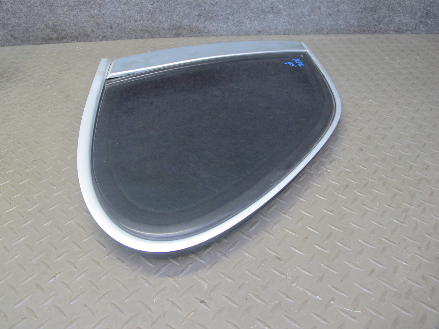 2003-2010 Porsche Cayenne 955 Rear Left Quarter Glass Window 7L5845297