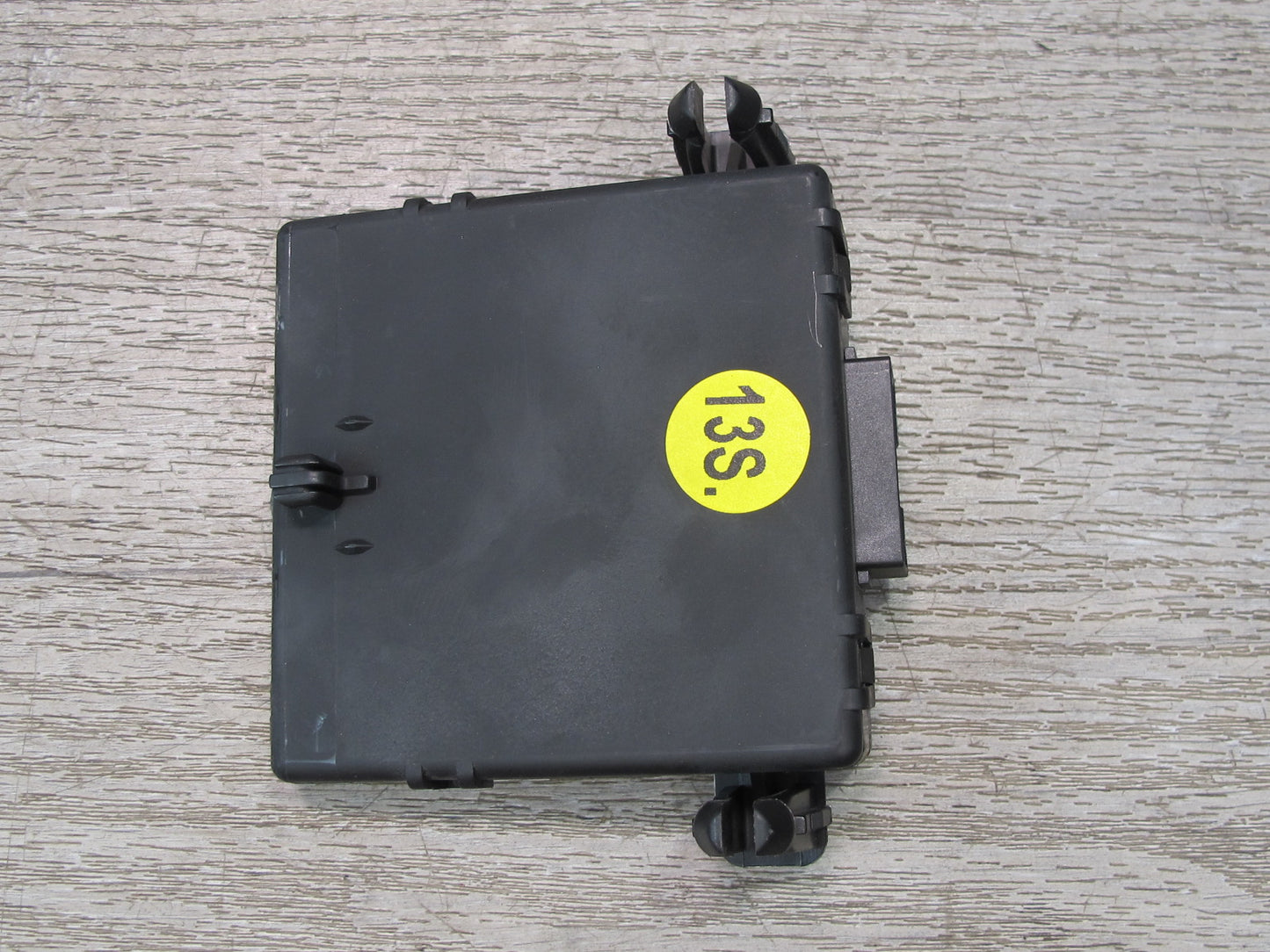 2003-2010 Porsche Cayenne 955 Gateway Computer Control Module 7L5907530A