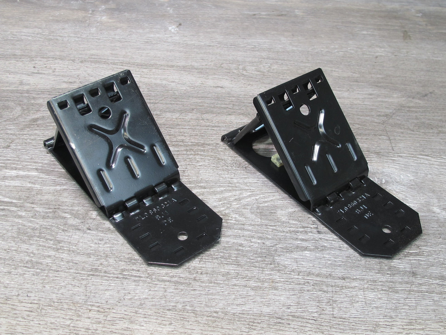 2003-2010 Porsche Cayenne 957 Wheel Stopper 7L0860321A Set of 2