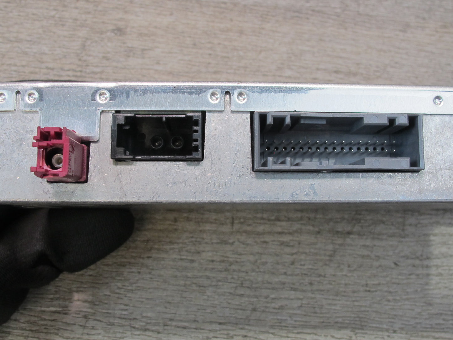 2003-2006 Porsche Cayenne 955 Telephone Control Module 7L5035729A