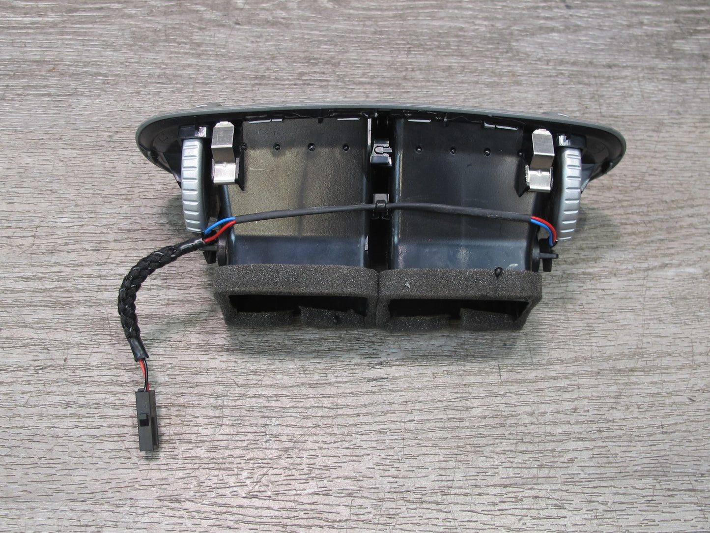 2003-2010 Porsche Cayenne 955 Rear Center Console A/C Air Vent Grille 7L5819203C