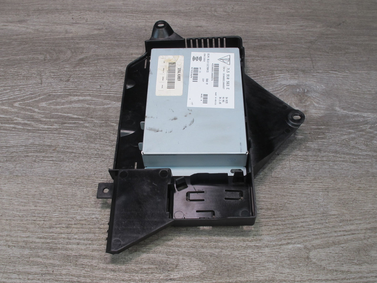 2003-2010 Porsche Cayenne 955 Sirius Satellite Radio Receiver Module 7L5910563E