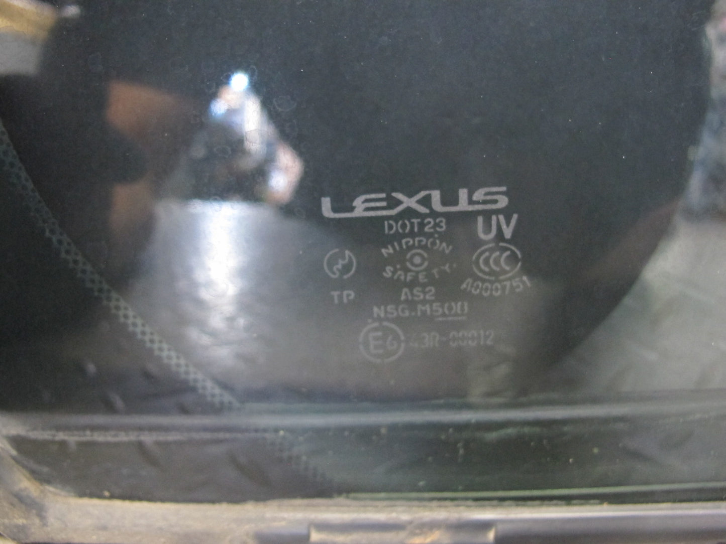01-06 Lexus UCF30L LS430 Rear Right Door Fixed Glass Window OEM
