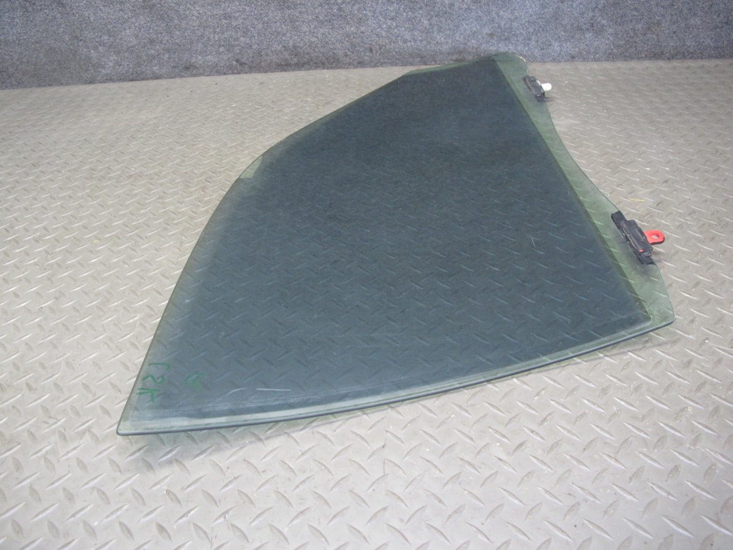 01-06 Lexus UCF30L LS430 Front Left Driver Door Glass Window OEM