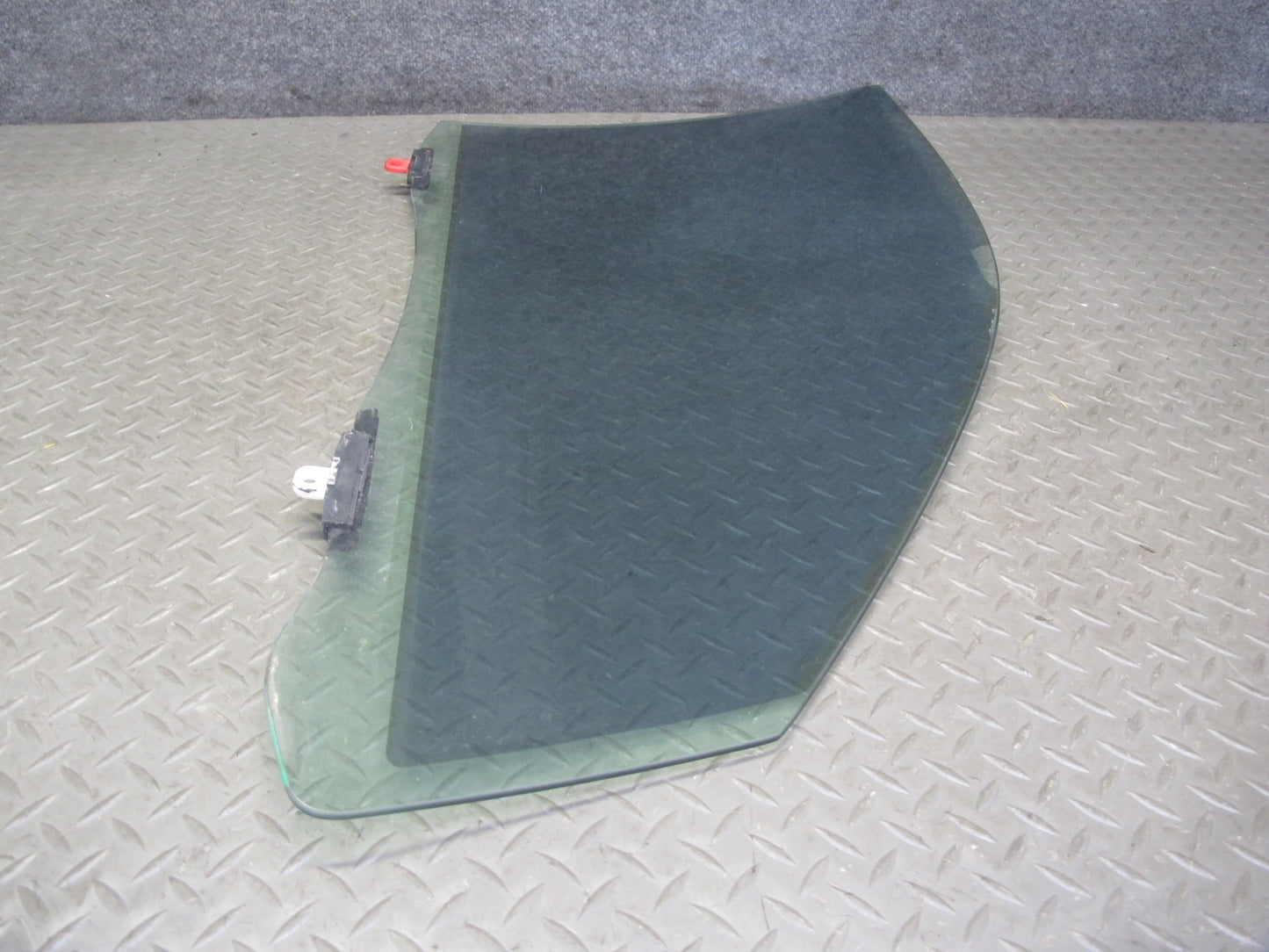 01-06 Lexus UCF30L LS430 Front Left Driver Door Glass Window OEM