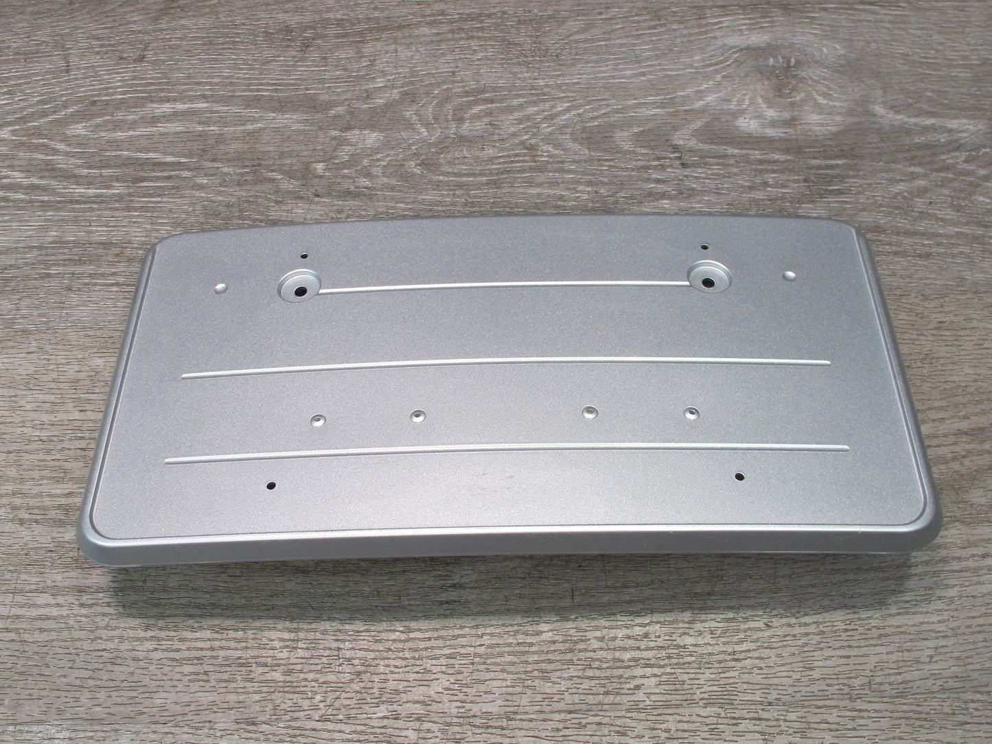 2006 Porsche Cayenne 955 Front Bumper License Plate Mount Bracket 7L5807287C