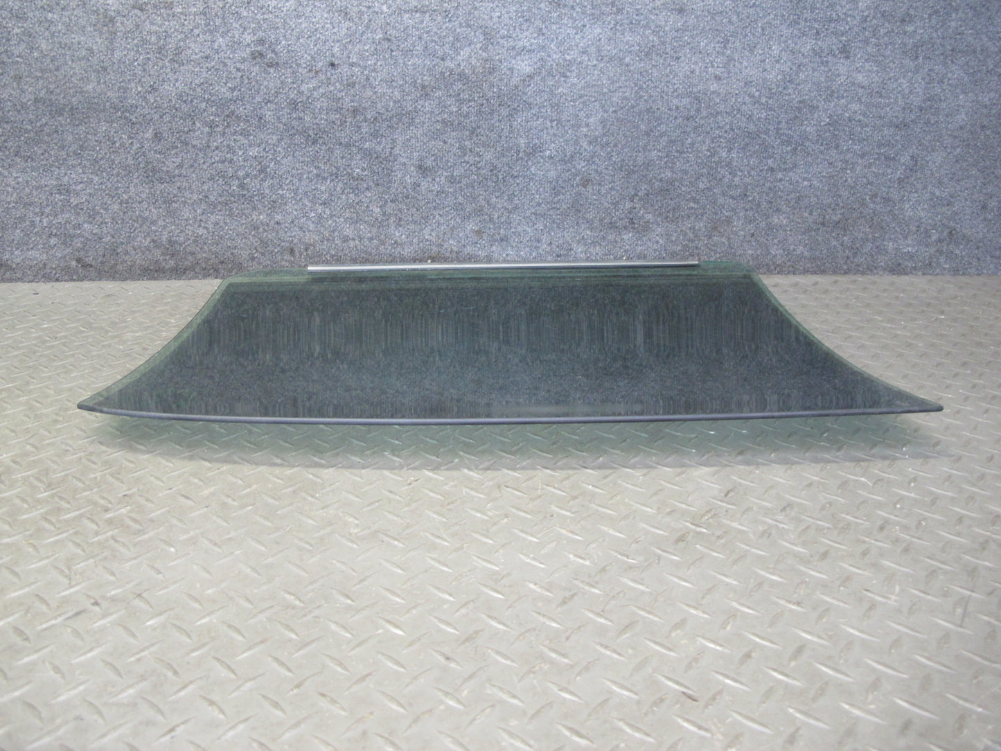 01-06 Lexus UCF30L LS430 Rear Right Door Glass Window OEM