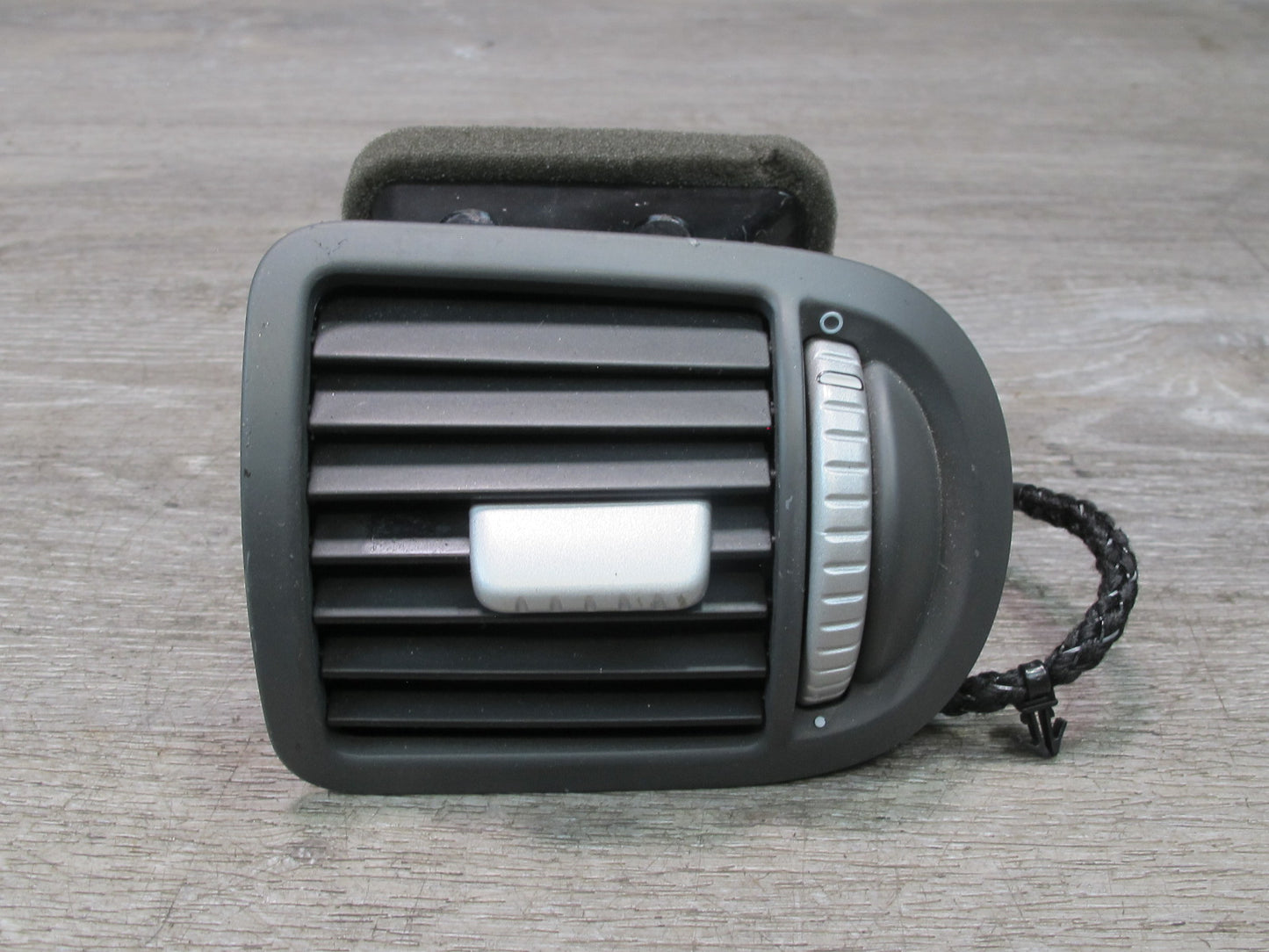 2003-2010 Porsche Cayenne 955 Dash Front Left & Right A/C Air Vent Set of 2