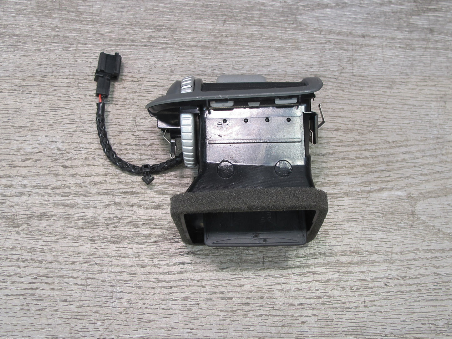 2003-2010 Porsche Cayenne 955 Dash Front Left & Right A/C Air Vent Set of 2