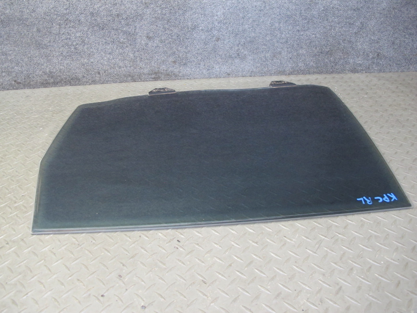 2003-2010 Porsche Cayenne 955 Rear Left Door Glass Window
