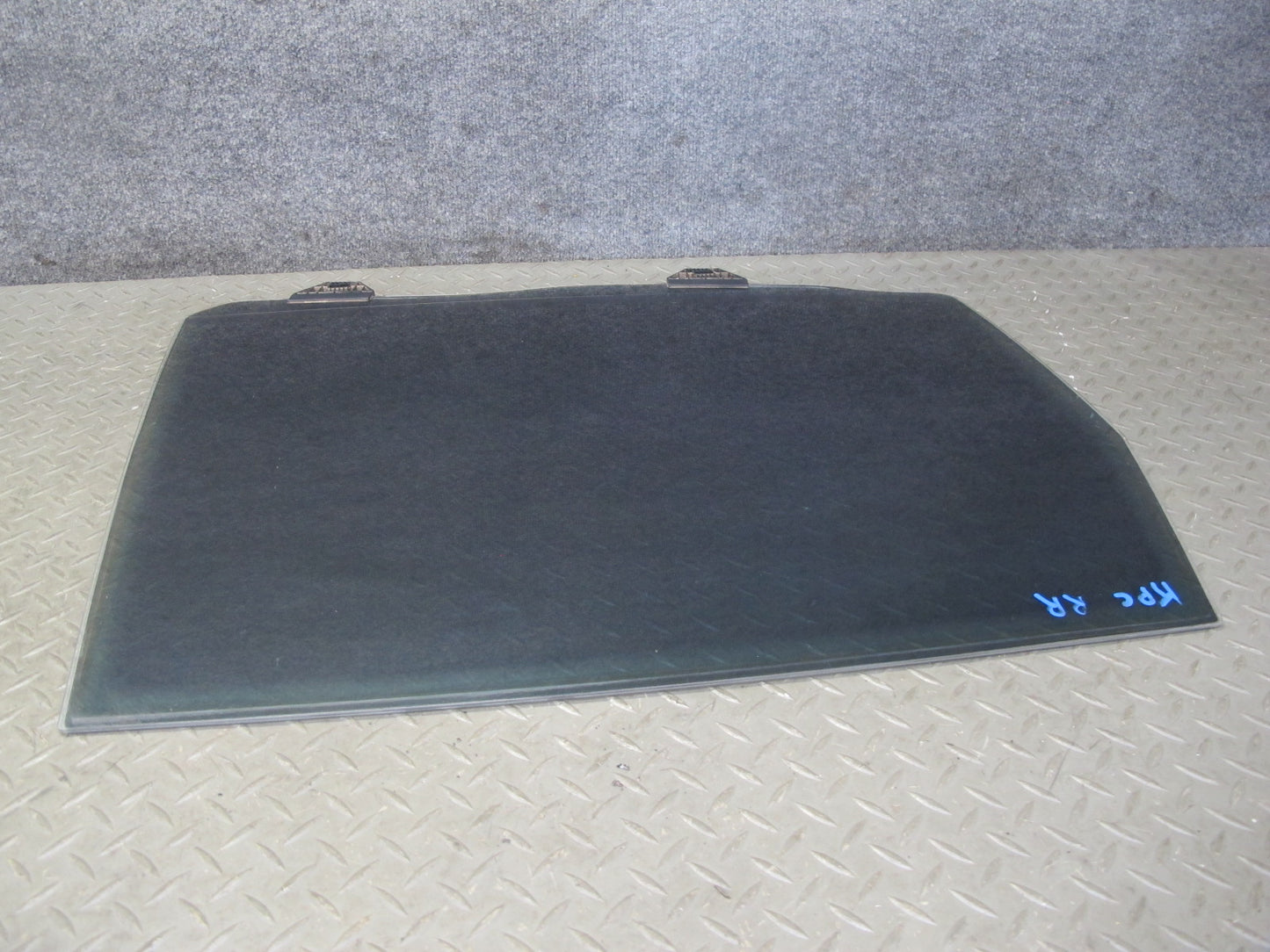 2003-2010 Porsche Cayenne 955 Rear Right Door Glass Window
