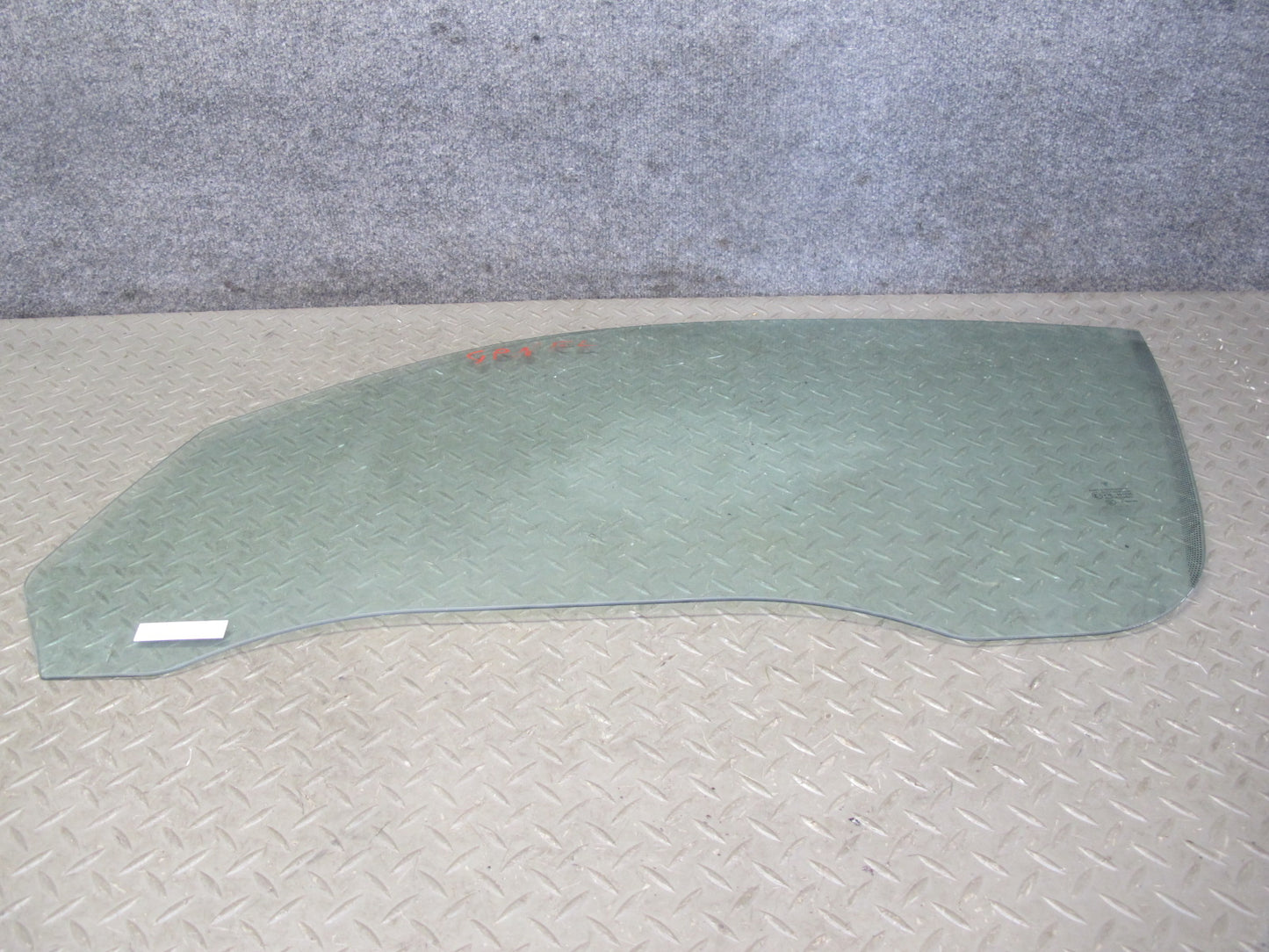 2005-2012 Porsche 911 997 Coupe Left Door Glass Window 99754251100
