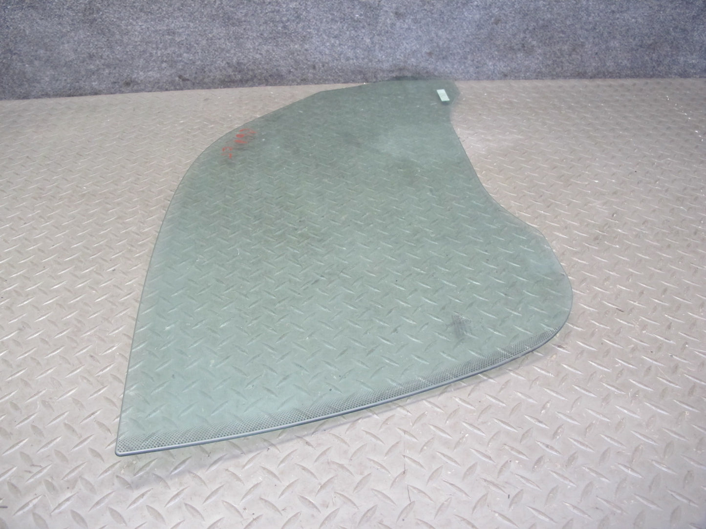 2005-2012 Porsche 911 997 Coupe Left Door Glass Window 99754251100