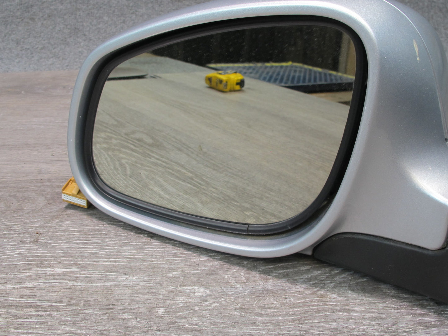 2003-2006 Porsche Cayenne 955 Front Left Exterior Heated Side View Mirror