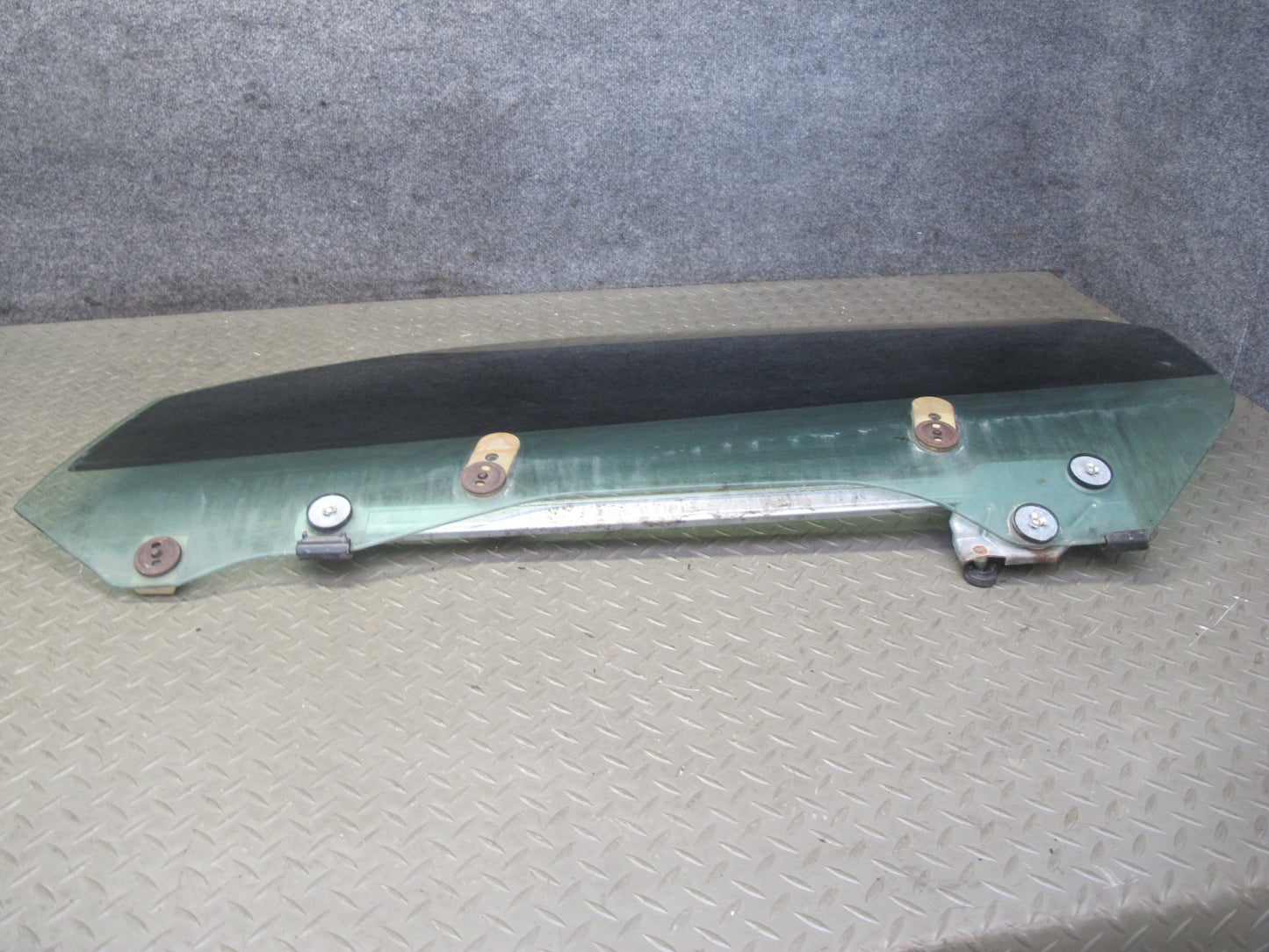 93-02 Pontiac Firebird Camaro Left Driver Door Glass Window OEM