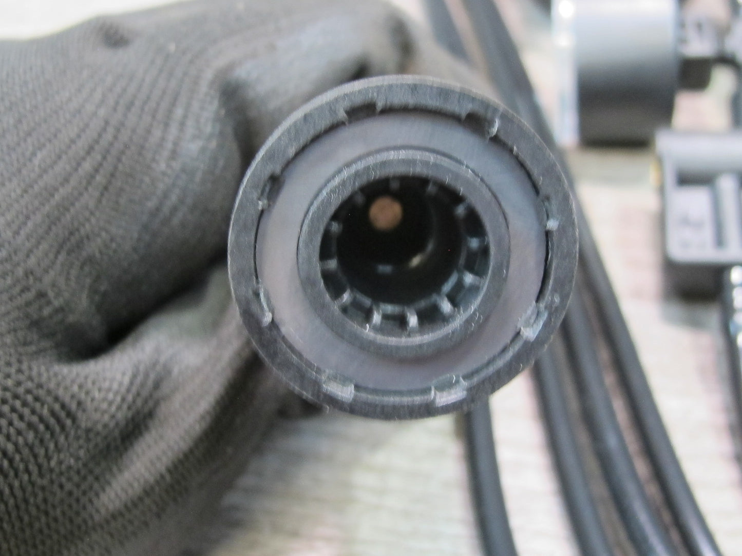 2003-2010 Porsche Cayenne 955 Tire Air Pump Hose Manometer w Case
