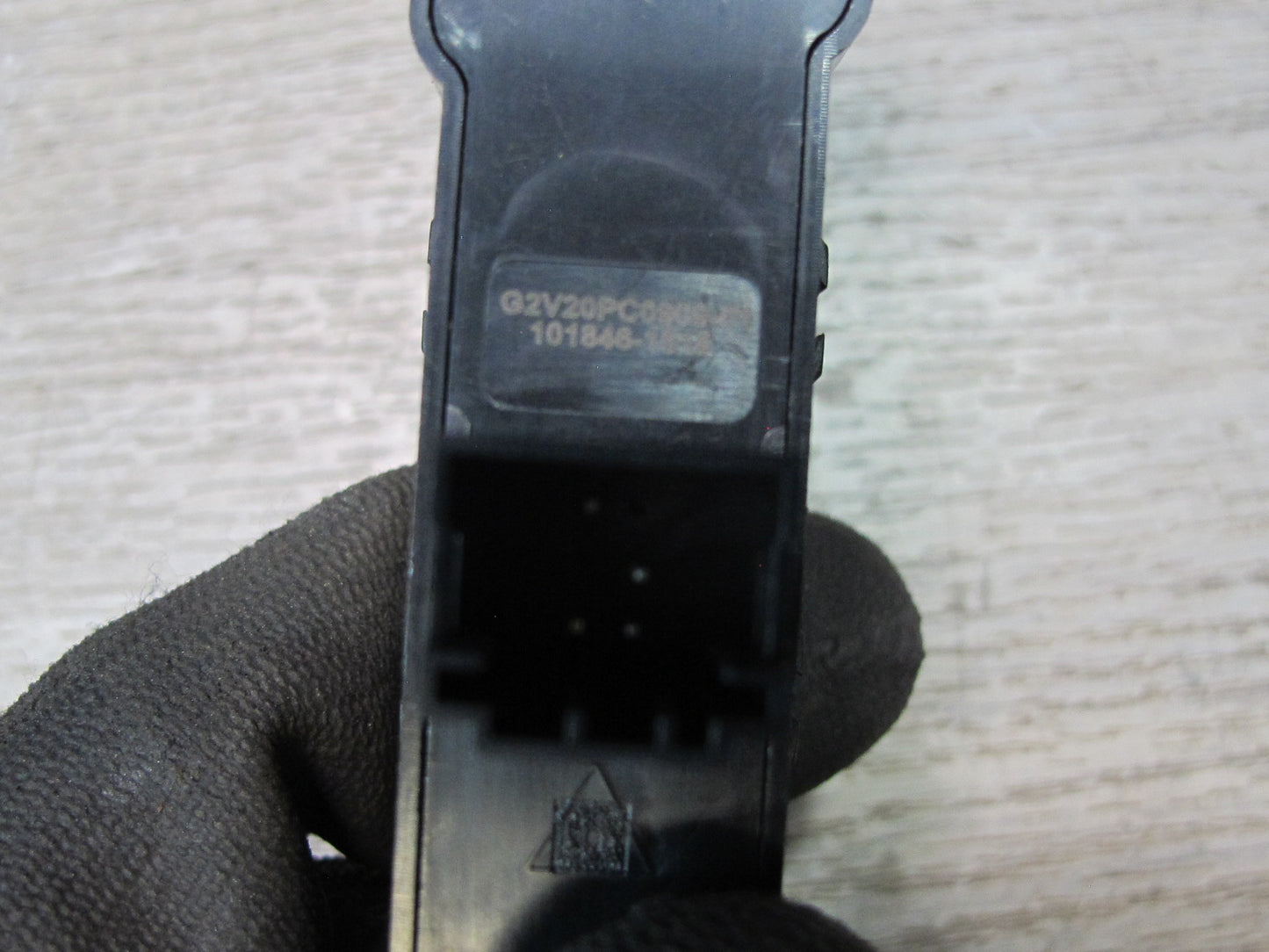 2005-2012 Porsche 911 997 Hood & Trunk Open Release Button Switch