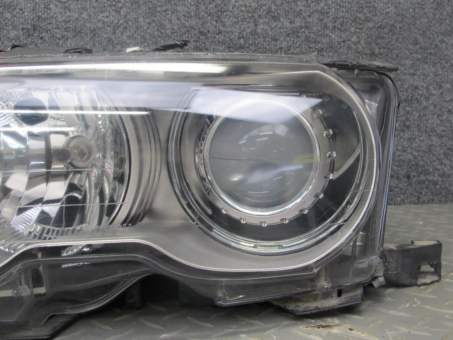 01-02 BMW E46 Coupe Convertible Set of 2 Front Xenon HID Headlight Lamp OEM