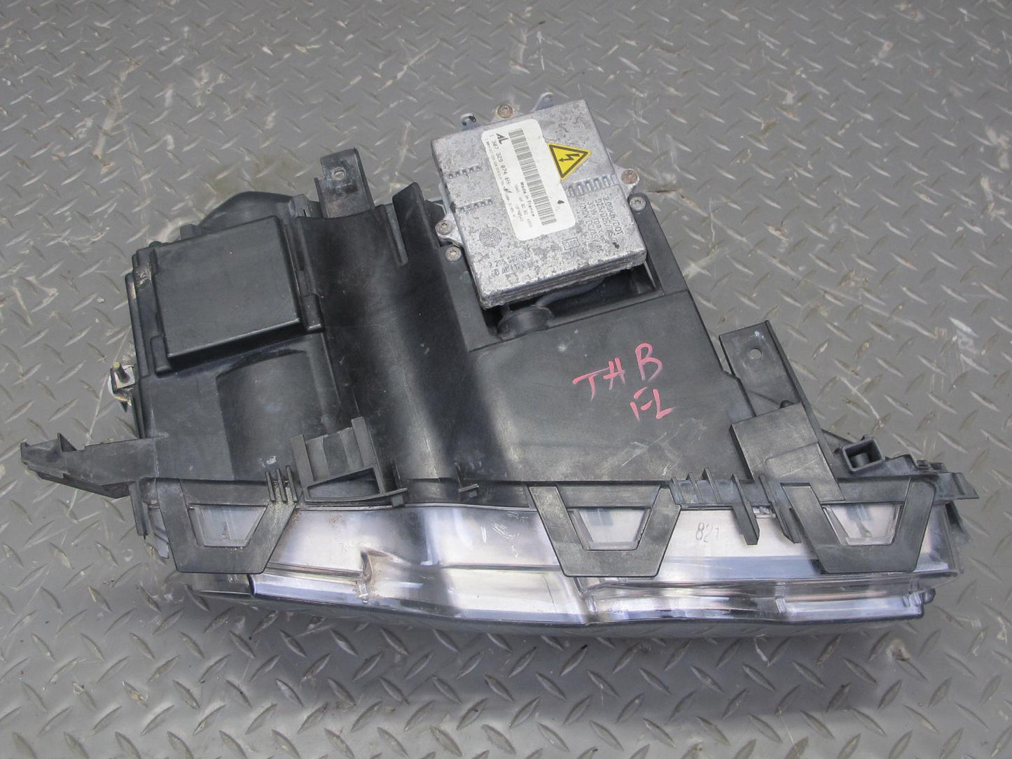 01-02 BMW E46 Coupe Convertible Set of 2 Front Xenon HID Headlight Lamp OEM