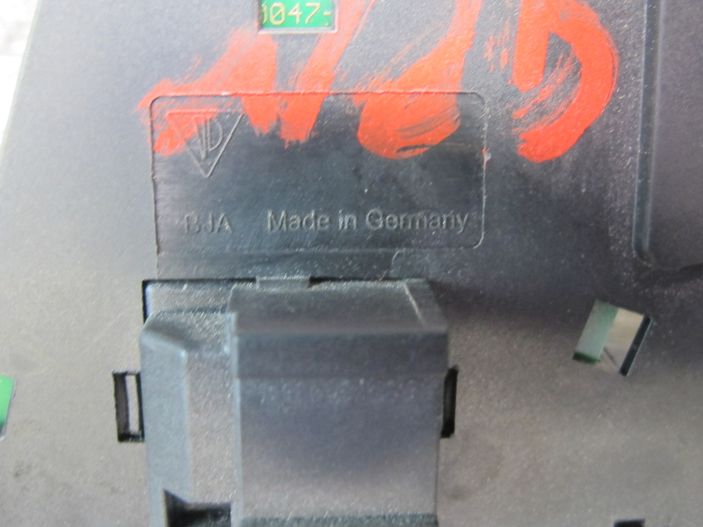 2005-2008 Porsche 911 997 Left Master Power Window Switch