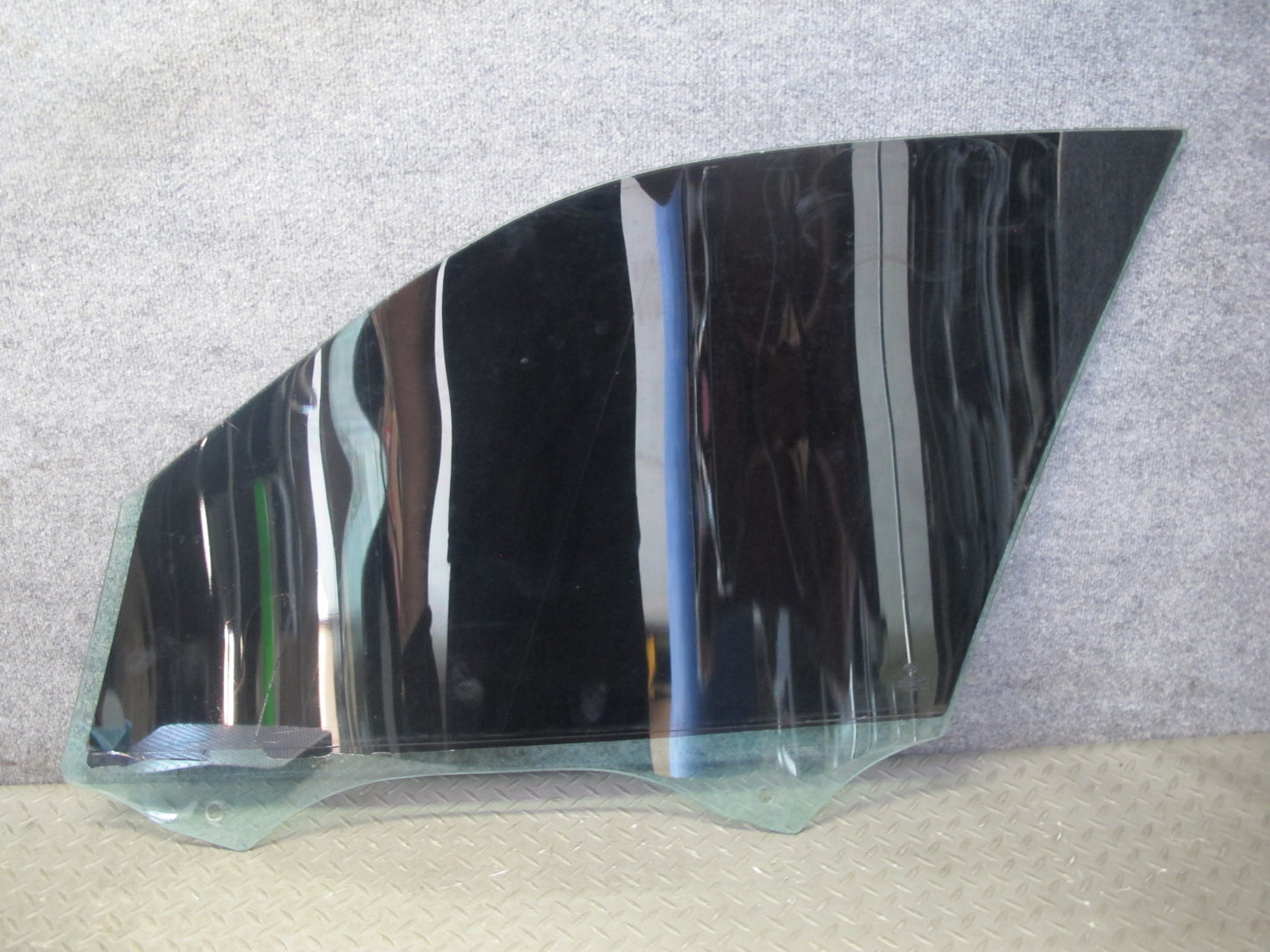 2014-2018 BMW F15 X5 Front Right Door Glass Window