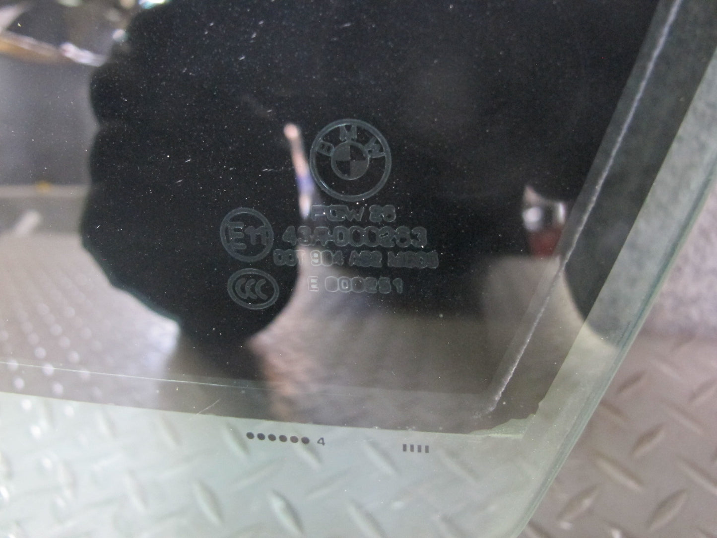 2014-2018 BMW F15 X5 Front Left Door Glass Window