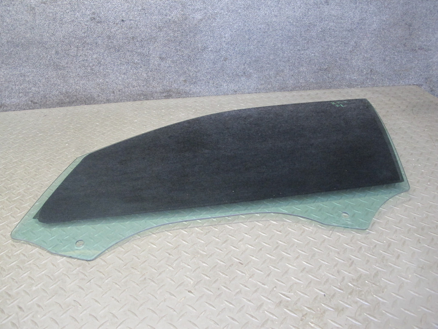 2014-2018 BMW F15 X5 Front Left Door Glass Window