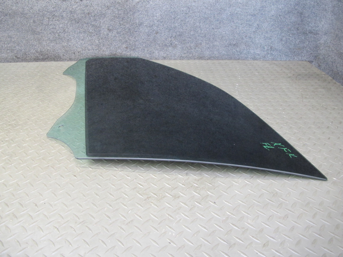 2014-2018 BMW F15 X5 Front Left Door Glass Window