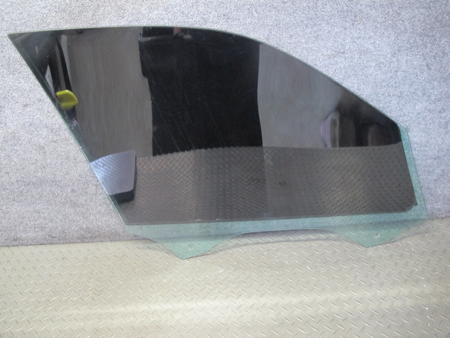 2014-2018 BMW F15 X5 Front Left Door Glass Window