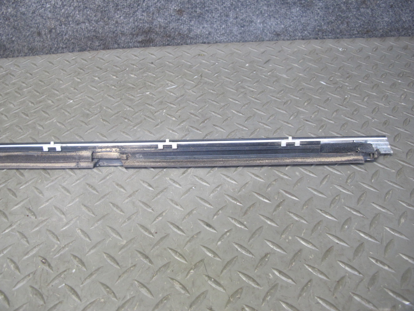 01-06 Lexus UCF30L LS430 Left Side Front & Rear Door Weatherstrip Molding OEM