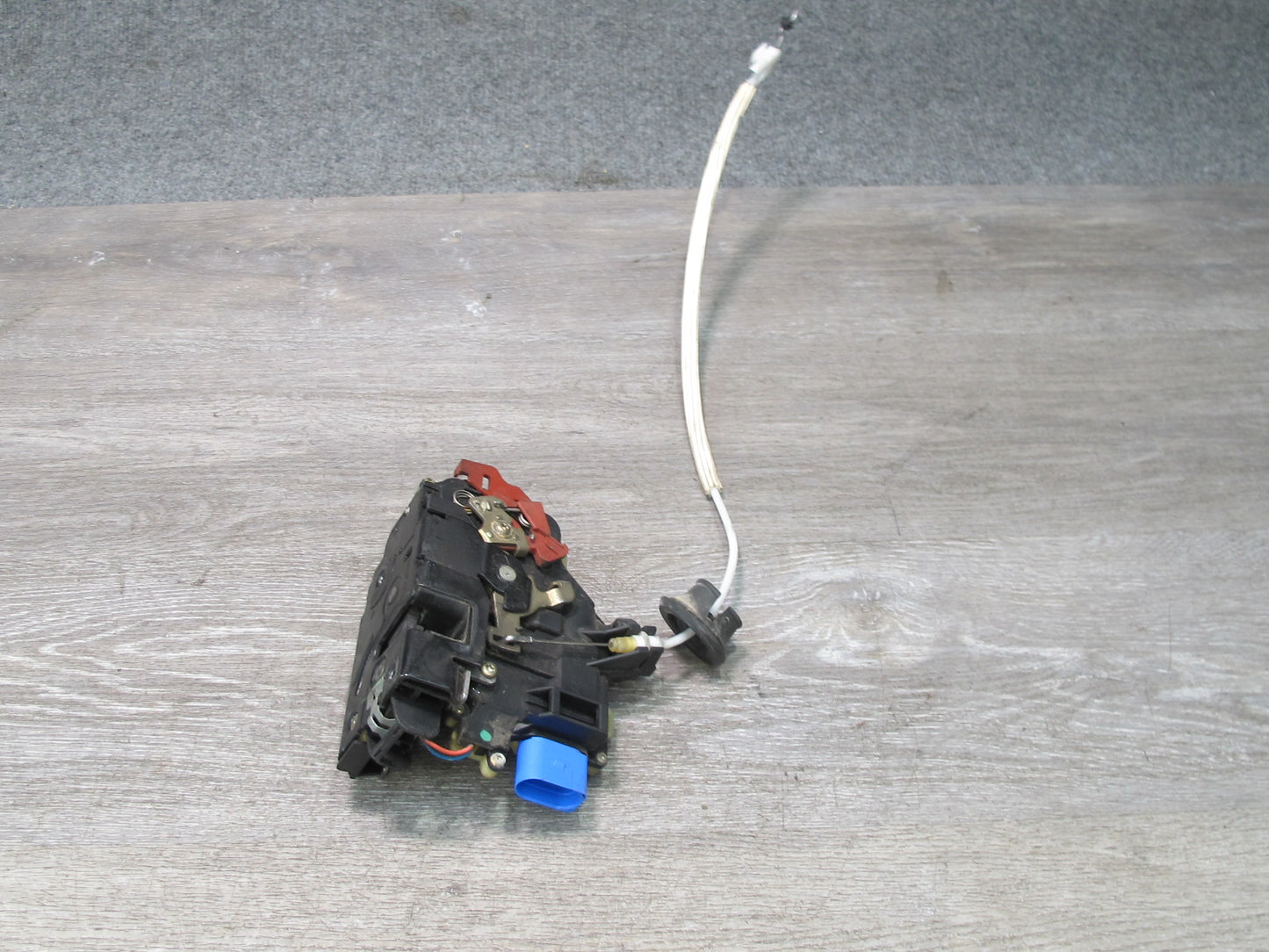 2005-2012 Porsche 911 997 Boxster Left Door Lock Latch Actuator 3D1837015C