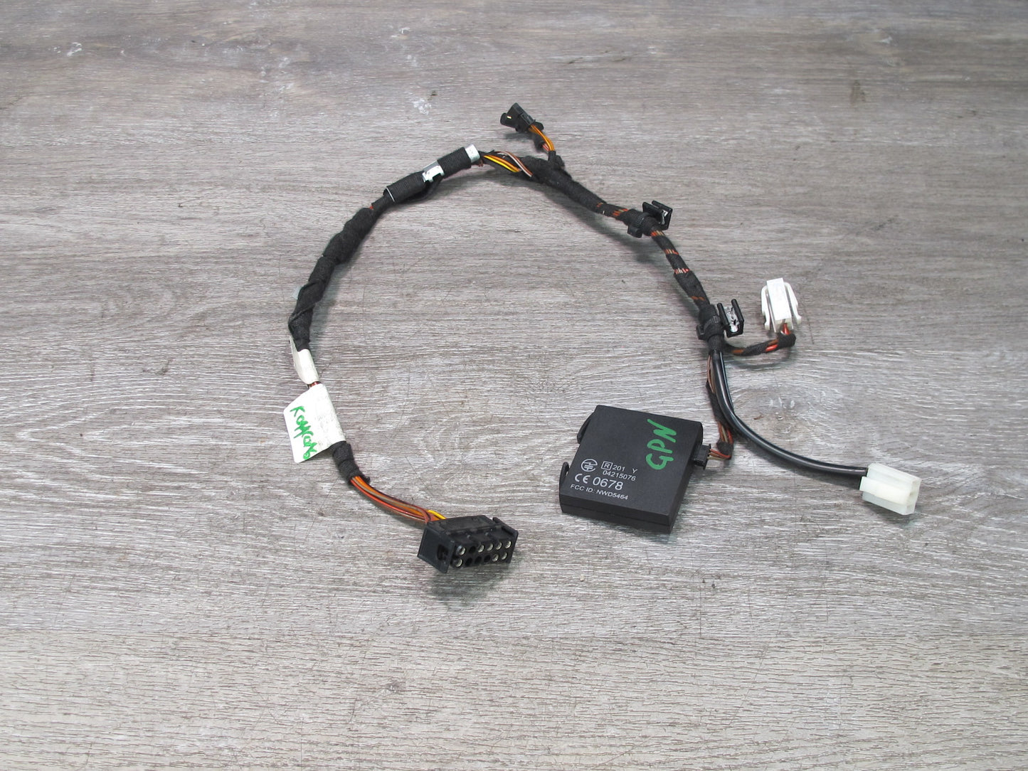 2005-2008 Porsche 911 997 Supervision Alarm Control Module w Wire Harness
