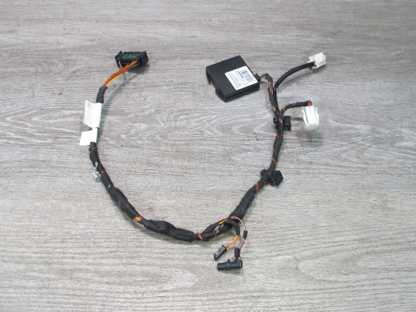 2005-2008 Porsche 911 997 Supervision Alarm Control Module w Wire Harness