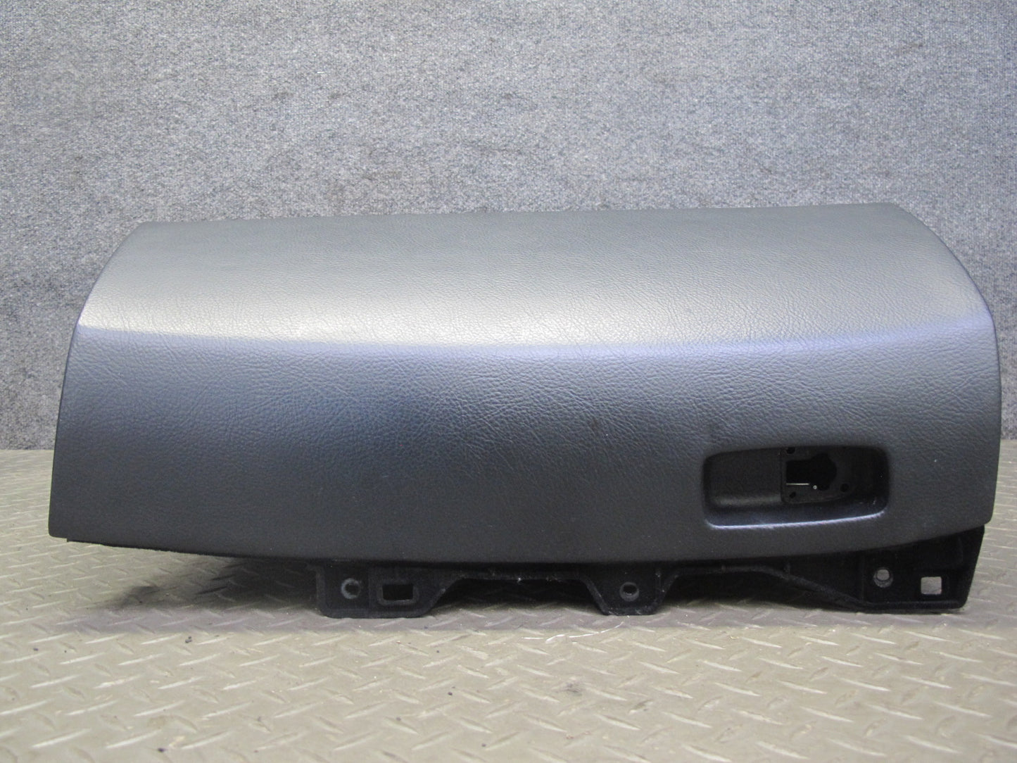 04-06 Lexus UCF30L LS430 Dash Glove Box Compartment Storage Black OEM