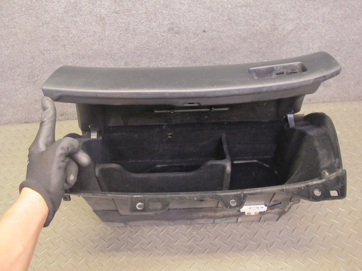 04-06 Lexus UCF30L LS430 Dash Glove Box Compartment Storage Black OEM