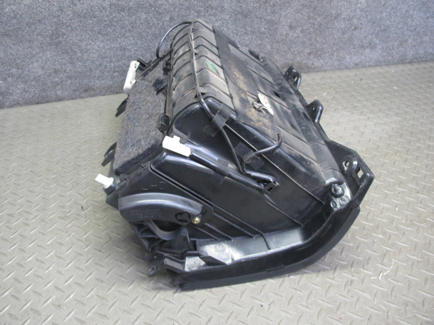 04-06 Lexus UCF30L LS430 Dash Glove Box Compartment Storage Black OEM