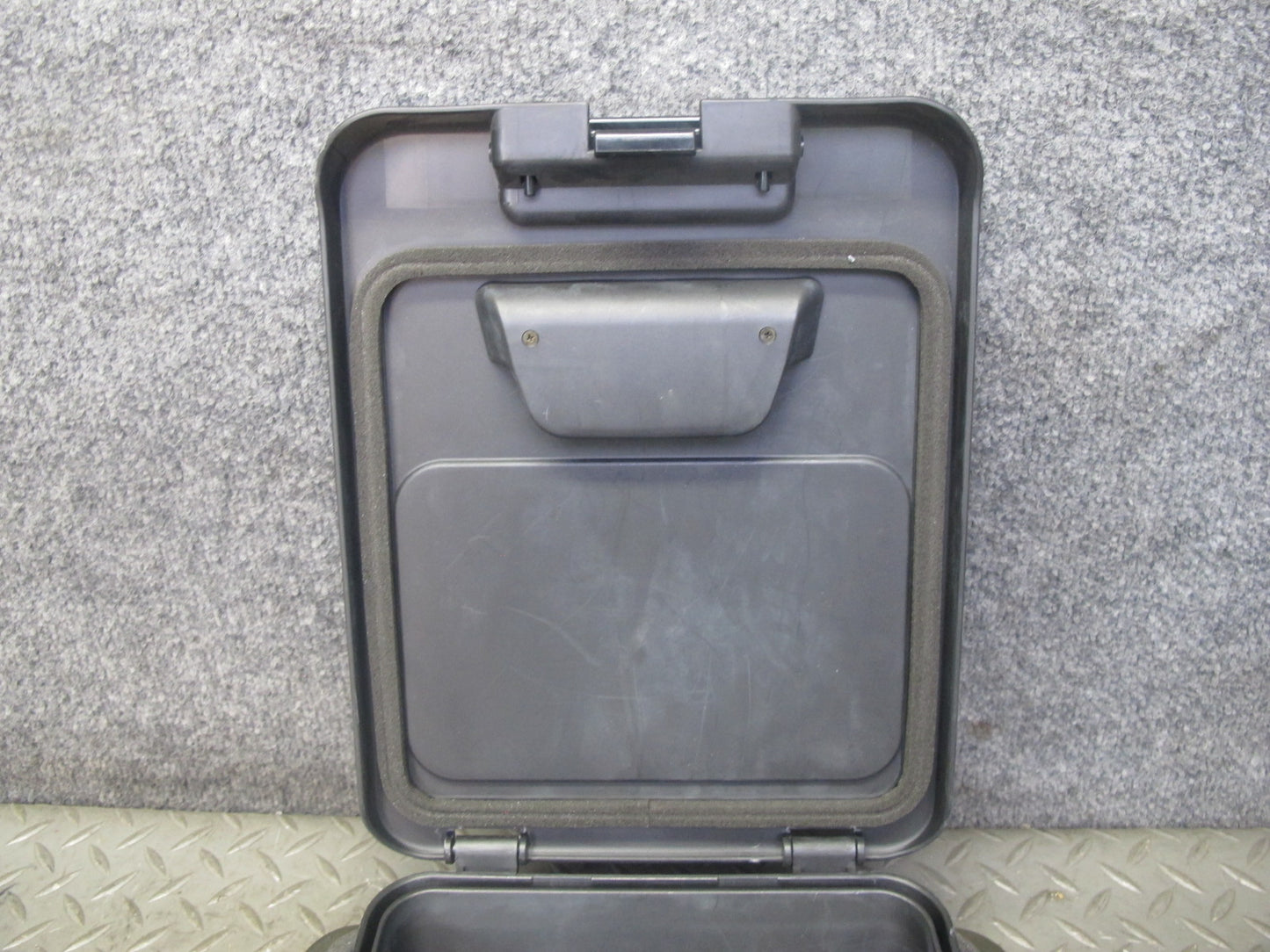 04-06 Lexus UCF30L LS430 Rear Seat Partition Trunk Storage Extension OEM