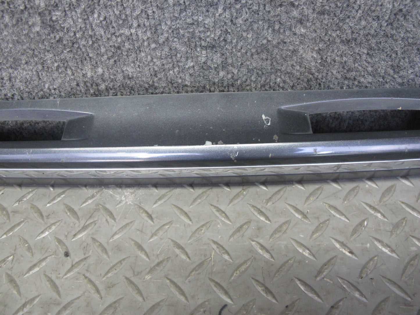 04-06 Lexus UCF30L LS430 Rear Trunk License Light Trim Molding Cover Panel OEM