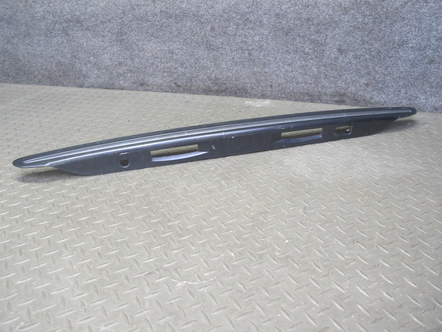 04-06 Lexus UCF30L LS430 Rear Trunk License Light Trim Molding Cover Panel OEM