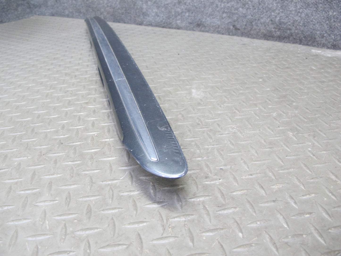 04-06 Lexus UCF30L LS430 Rear Trunk License Light Trim Molding Cover Panel OEM